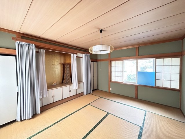 八戸市大字沢里字沢里山の和室