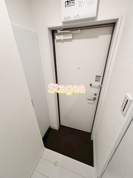REGALEST　Smart日進の玄関