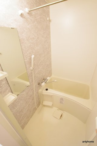 S-RESIDENCE新大阪リデンテ　仲介手数料無料の浴室