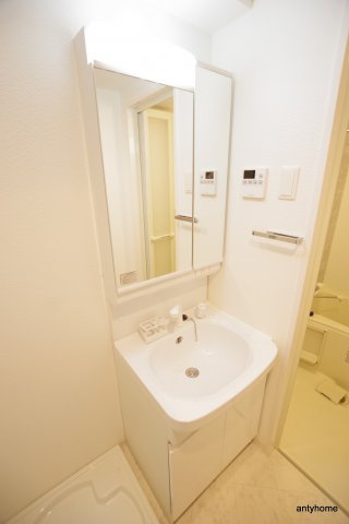 S-RESIDENCE新大阪リデンテ　仲介手数料無料の洗面所