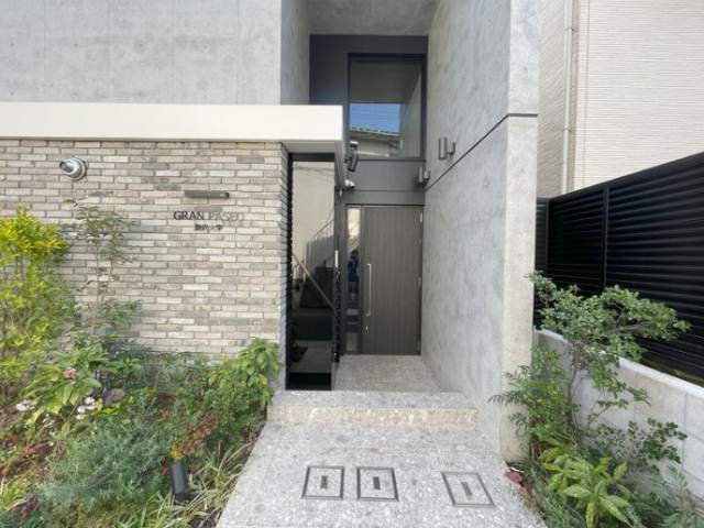 【ロビー】プライマル駒沢大学 