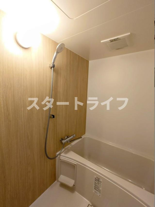 大阪市淀川区東三国５丁目の賃貸マンションの浴室
