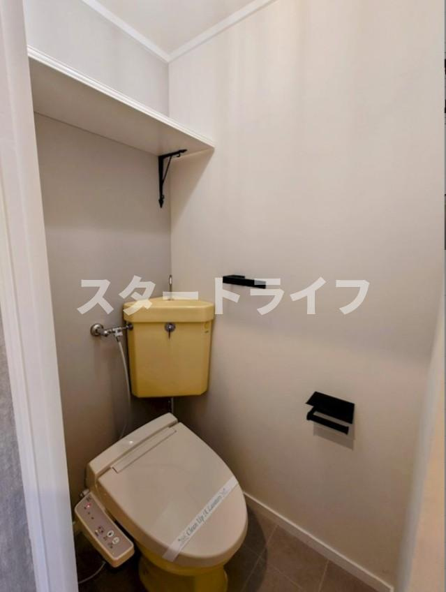 大阪市淀川区東三国５丁目の賃貸マンションのトイレ