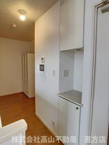 直方市大字山部の賃貸マンションの収納