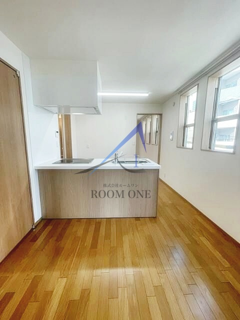 ソレアード赤坂の居間・リビング|洋室のお部屋です。