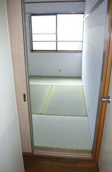 杉並区松庵３丁目のアパートの居間・リビング