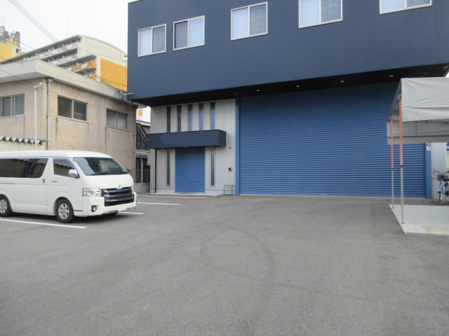 松原市南新町３丁目の倉庫の駐車場|駐車場付き
