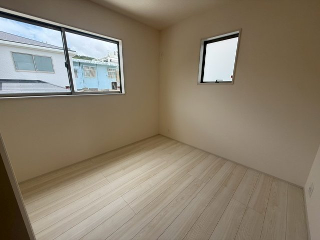 ■■与那原町与那原-4号棟（全4棟）の洋室|広々とした洋室です