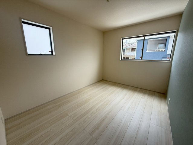 ■■与那原町与那原-4号棟（全4棟）の洋室|広々とした洋室です