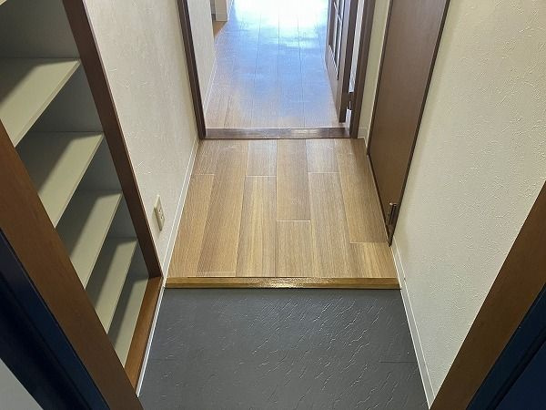 エクシード武庫之荘Ⅱの玄関