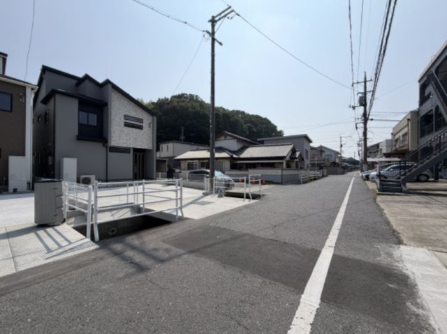 【前面道路含む現地写真】 | ブルーミングガーデン倉敷市中庄 (全5棟)