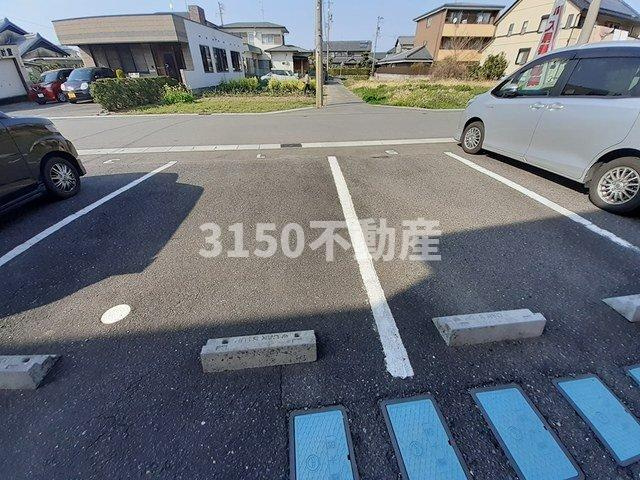 チャオ新井の駐車場|駐車場に車を止められます