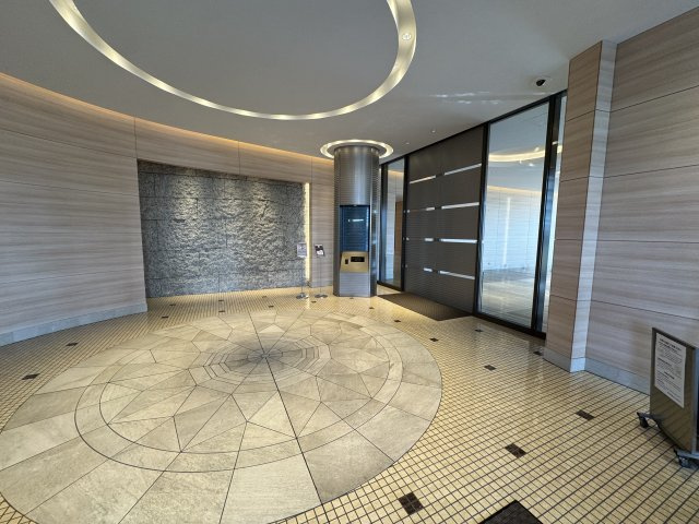パークタワー晴海のエントランス|建物の内部です