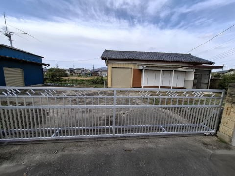桜川市友部中古戸建ての外観|国道50号出入口側