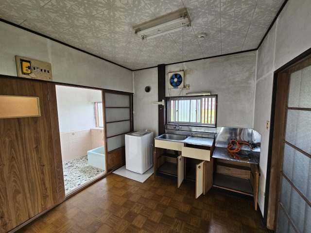 桜川市友部中古戸建てのキッチン|使いやすいキッチンです