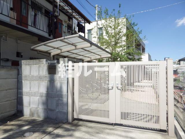 板橋区若木２丁目のアパートのエントランス