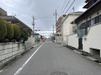 【前面道路含む現地写真】 | 北葛城郡上牧町片岡台1丁目【建築条件無し】【古家付】