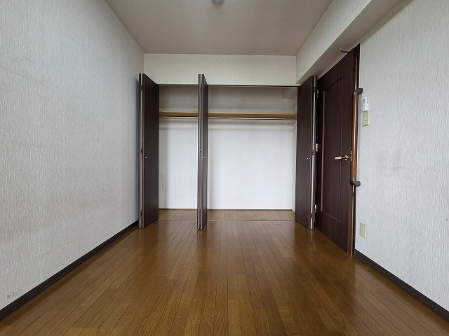 スカイステージ３３の洋室|個人の部屋や寝室として使える洋室です