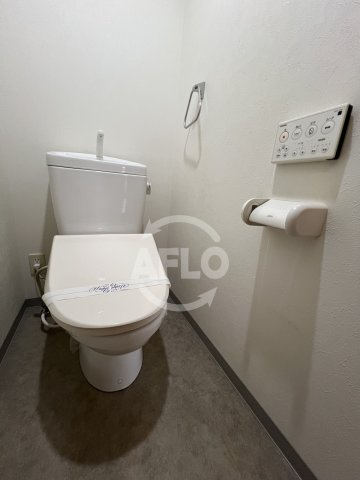 プレサンスNEO中之島公園のトイレ|プレサンスNEO中之島公園　温水洗浄便座
