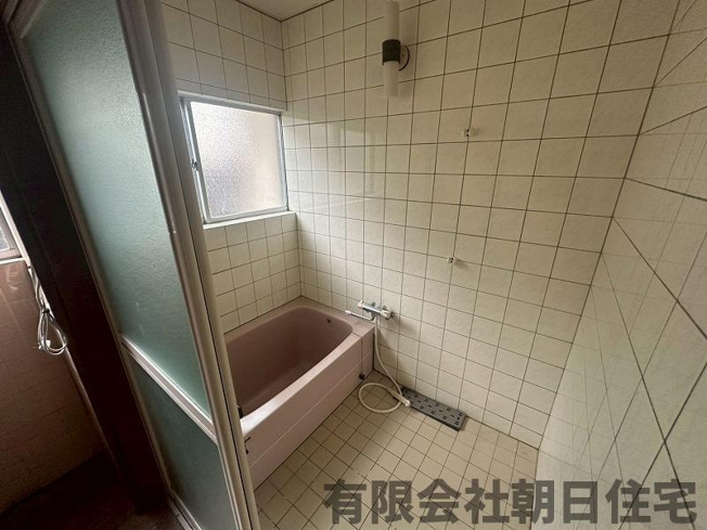 【浴室】 | 上乃木6丁目中古戸建 | ゆったり過ごせるお風呂です