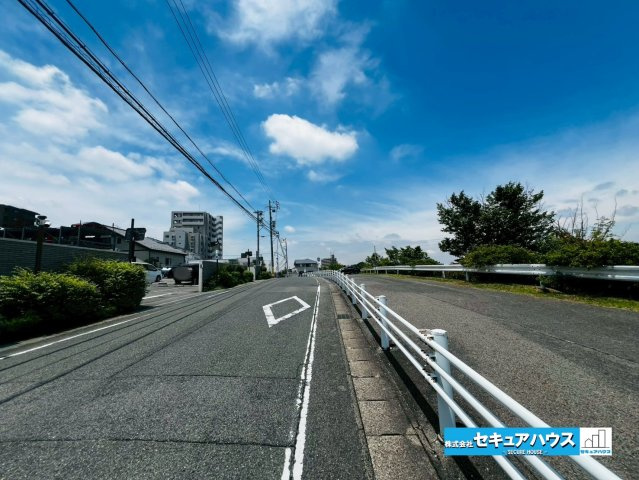アルバックス日進の周辺|事前予約にて現地ご見学いただけます！お気軽にお問い合わせください♪
■株式会社　セキュアハウス　豊明支店■
住宅ローンに強く、知識、経験豊富なスタッフ在籍
お客様に寄り添い、ご成約後もサポート致します
