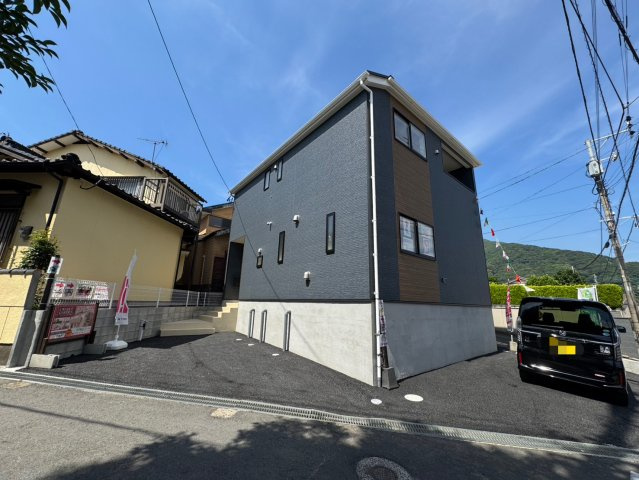 ークレイドルガーデンー小倉南区若園第７【小倉南区　新築戸建て】の駐車場|交通量も少なく駐車しやすい♪