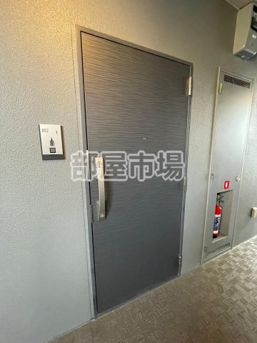 アベニールの玄関
