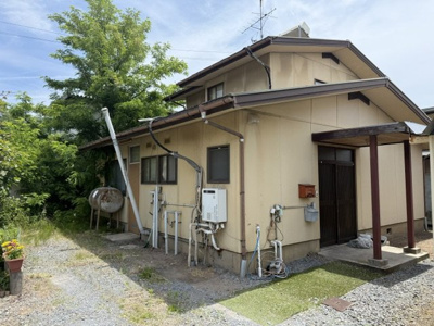 【駐車場】 | 小諸市御影新田貸家 | 建物北側１台、玄関前１台