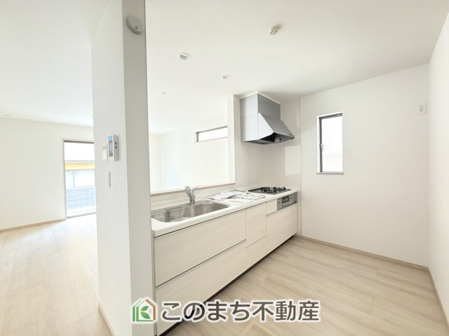 ハートフルタウン宇都宮市双葉2丁目429番のキッチン|人気の対面式キッチン☆料理をしながらご家族とコミュニケーションが取れます♪