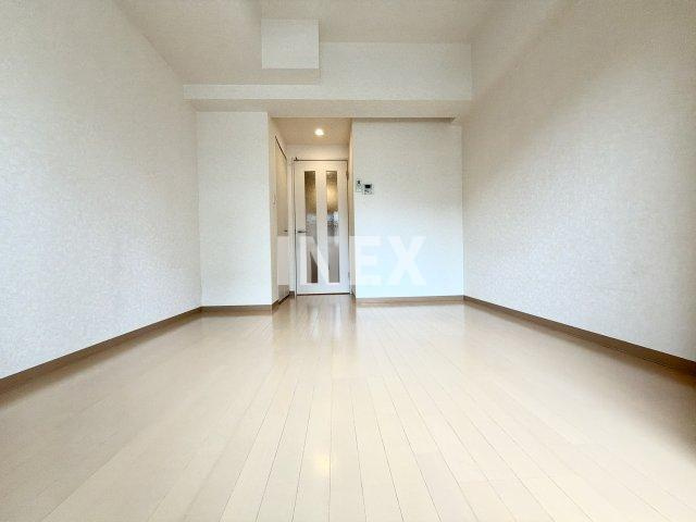 横浜市南区永田東１丁目の賃貸マンションの居間・リビング|７帖の洋室☆
