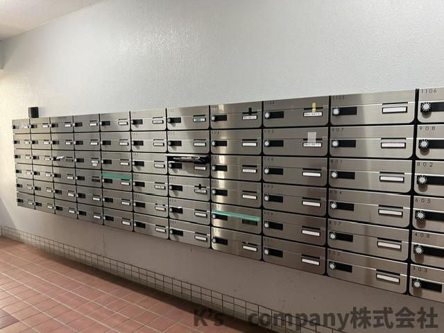 藤沢市片瀬海岸1丁目　シーサイド片瀬江ノ島のその他共用部分|共有スペースポスト置き場♪