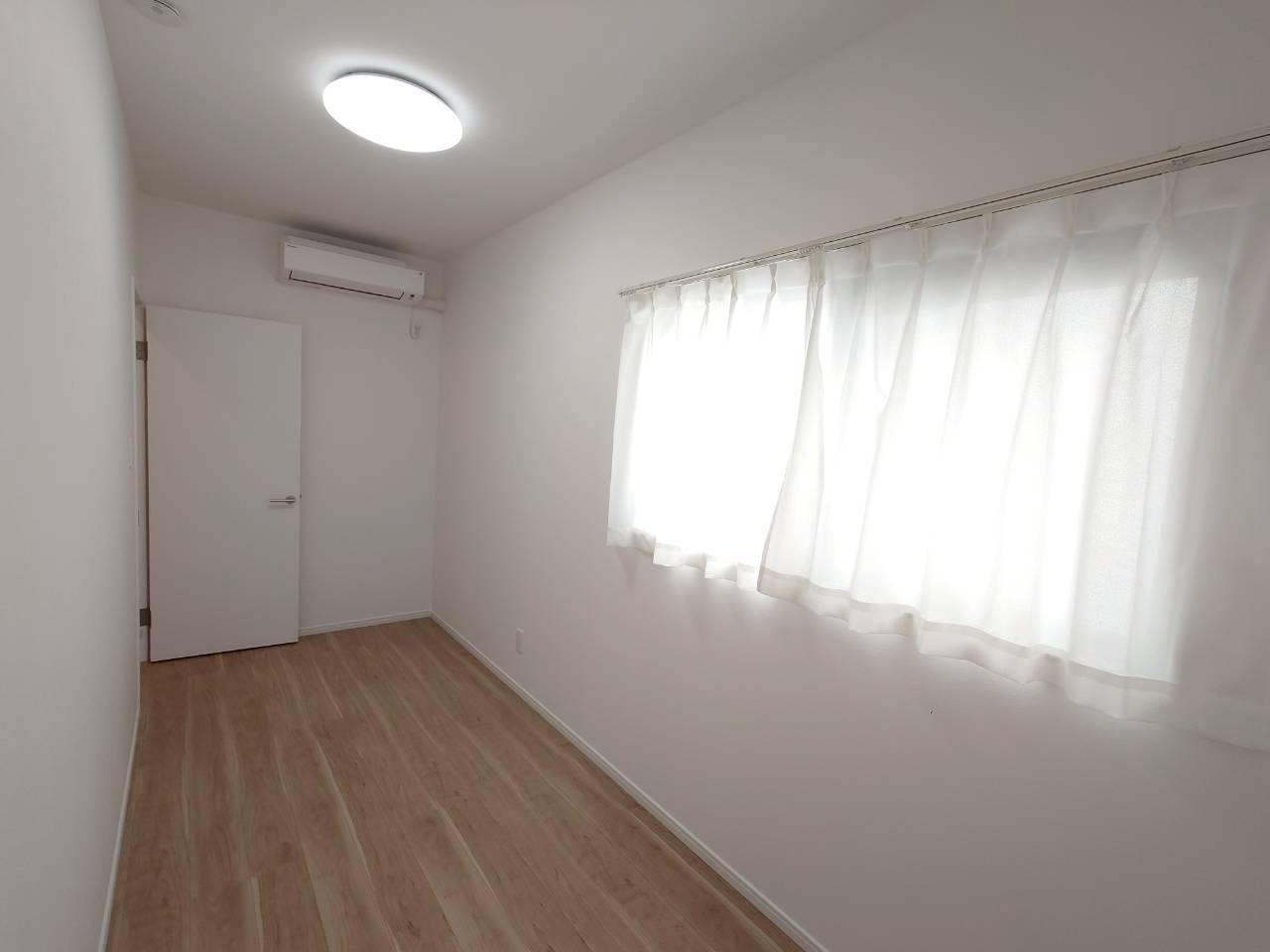 【RC】うるま市塩屋-2号地（全10棟）の洋室