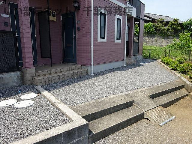 メゾンソレイユⅡのエントランス