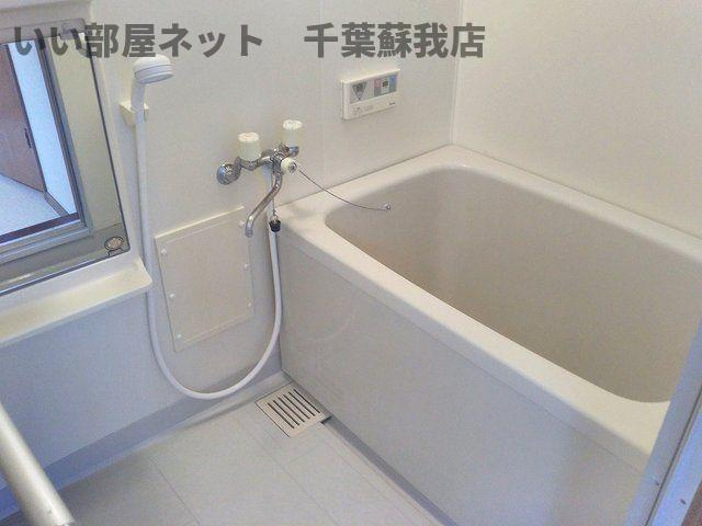 メゾンソレイユⅡの浴室|落ち着いた空間のお風呂です