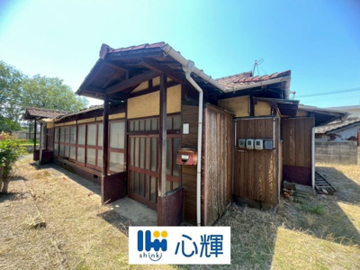 【外観】 | 宇部市西本町2丁目 土地（家屋付き・現況渡し）／約71坪 | 明るい日差しが差し込む現地をぜひご覧ください。
※現況渡しです。