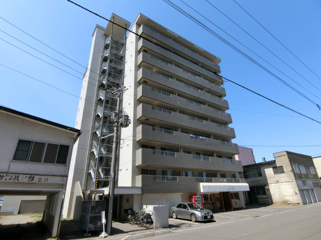 ロイヤルシティ参番館　若松