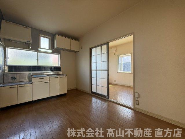 北九州市八幡西区馬場山東３丁目のアパートの居間・リビング