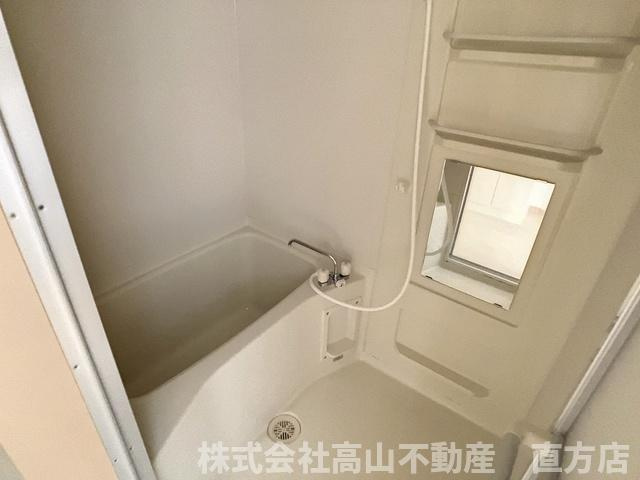 直方市大字感田のアパートの浴室