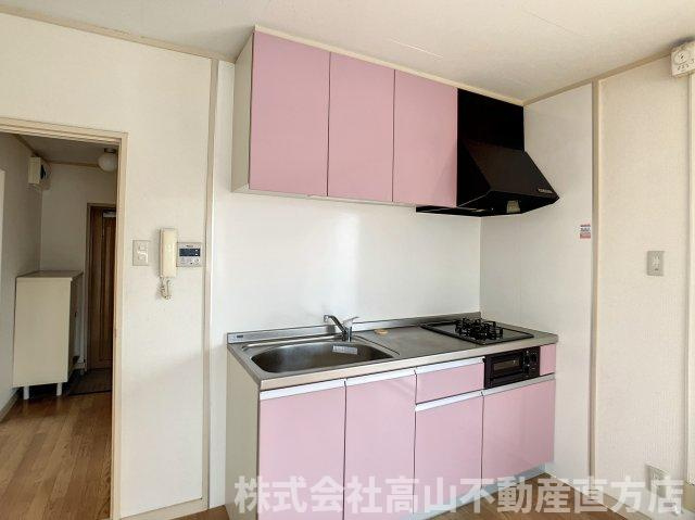 直方市神正町の賃貸マンションのキッチン