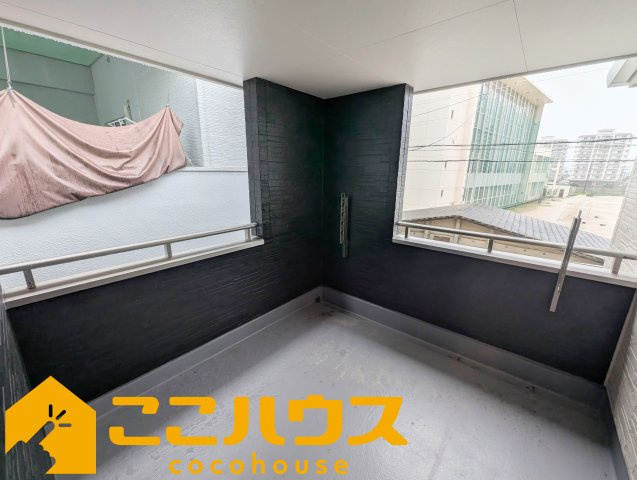 与那原町与那原　新築戸建て　全4棟　4号棟のバルコニー|光を取り込みやすく、日常使いしやすいバルコニー