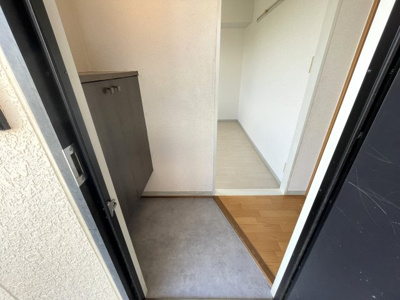 【玄関】 | クリヨン天理A