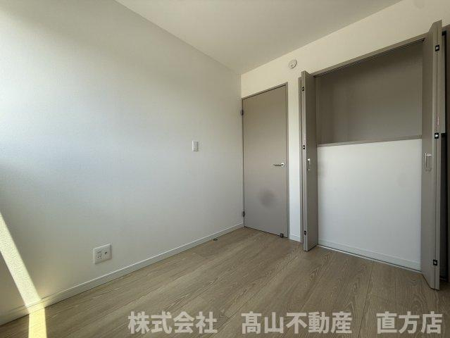 直方市大字感田のアパートの洋室