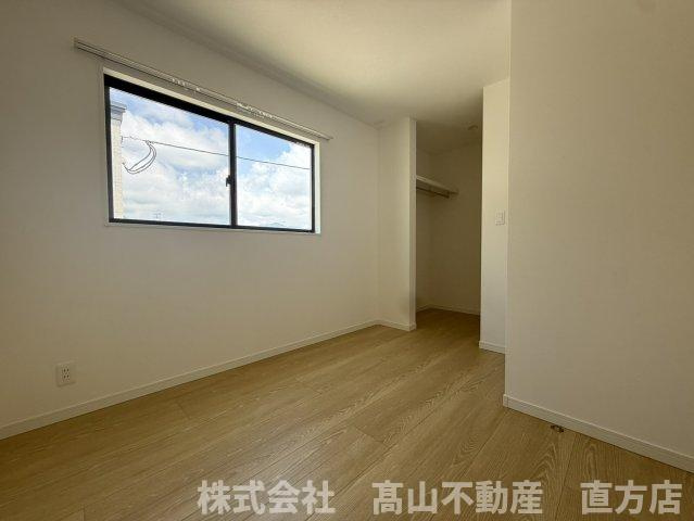 直方市大字感田のアパートの洋室