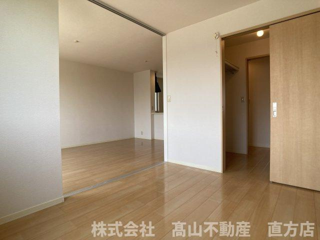 北九州市八幡西区木屋瀬１丁目のアパートの洋室