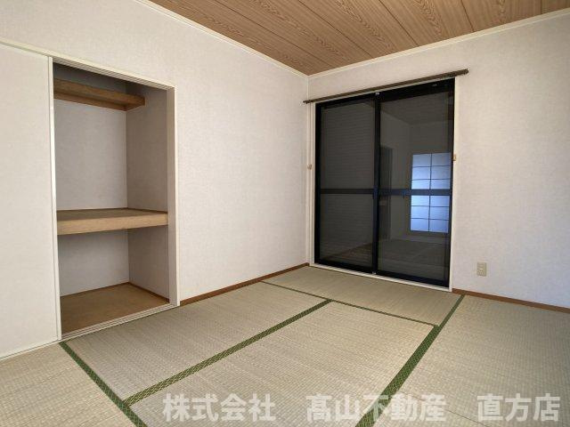 直方市大字感田のアパートの和室