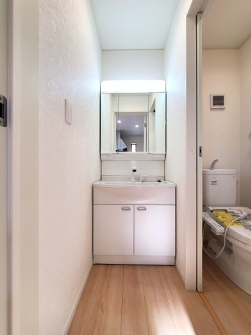 三郷市　谷中　新築戸建　全1棟の洗面所|コンパクトで使いやすい洗面所