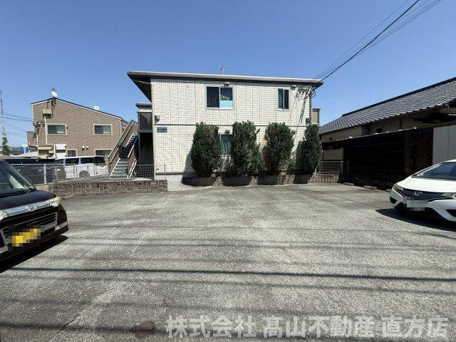 北九州市八幡西区木屋瀬５丁目のアパートの駐車場