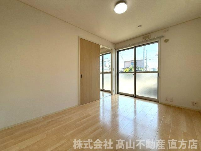 北九州市八幡西区木屋瀬５丁目のアパートの洋室