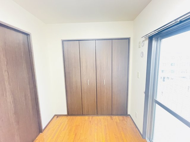 サザンリッチ若狭の洋室