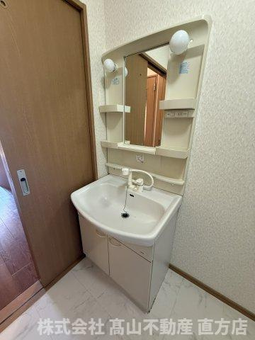 北九州市八幡西区木屋瀬４丁目のアパートの洗面所